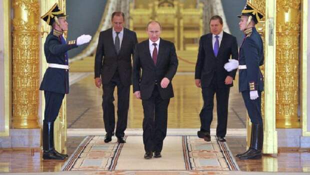 Путин в Кремле