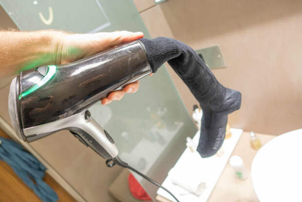 Экспресс-сушка носков. | Фото: Cyclepeter.