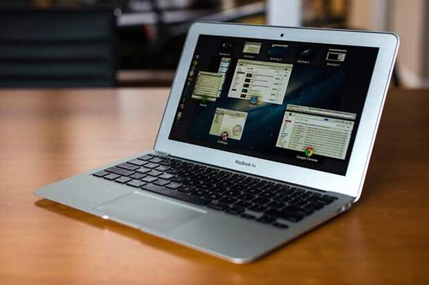 Apple Macbook Air 11 – 11”