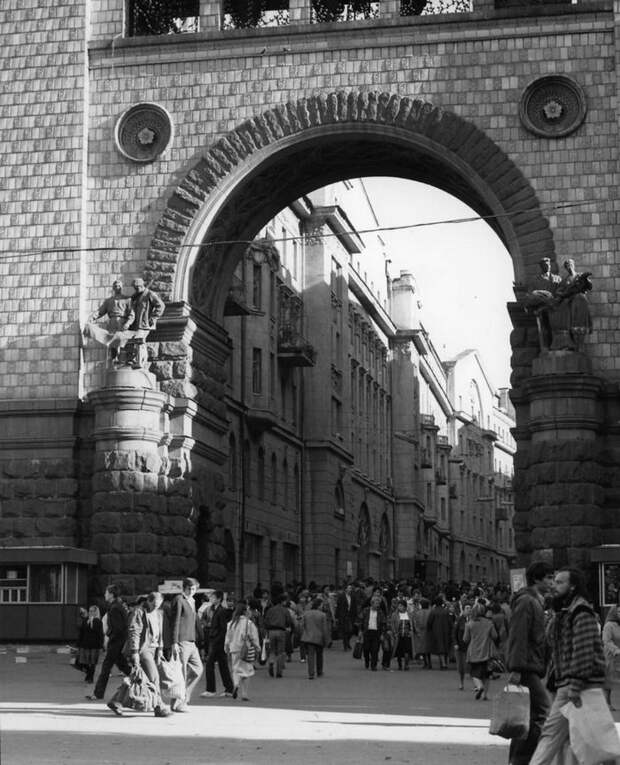 Киев во времена перестройки в фотографиях Александра Ранчукова Киев во времена перестройки в фотографиях Александра Ранчукова