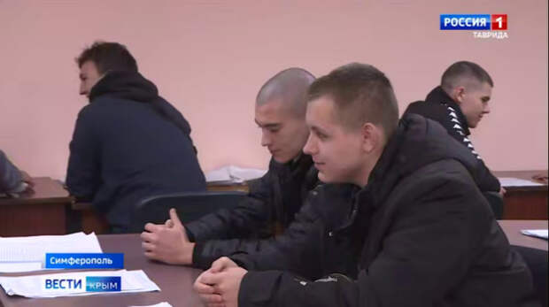 На срочную службу отправили призывников Симферопольского района и Алушты