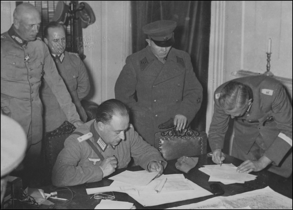 ПРИСОЕДИНЕНИЕ ЗАПАДНЫХ ТЕРРИТОРИЙ К СССР