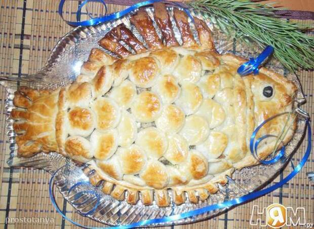 Pirog_s_rybnymi_konservami