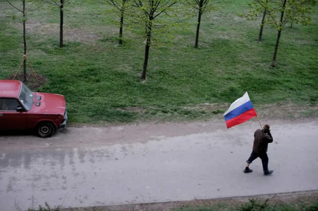 Когда нет вертикали власти, вас некому ограбить