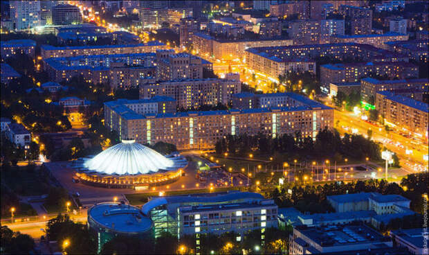Снимки с самой верхней точки Московского государственного Университета