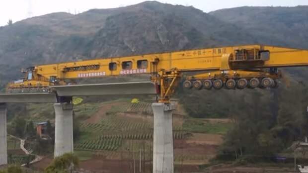 giant-bridge-girder-erection-machine-02