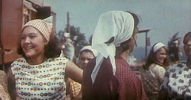 Нина Маслова в фильме "Русское поле" (1971)