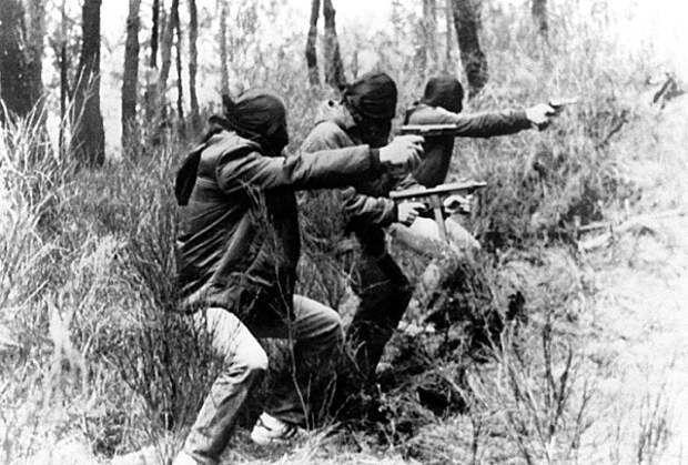Боевики ЭТА тренируются где-то в горах Страны Басков, 5 апреля 1982 гола. Фото: AFP / East News