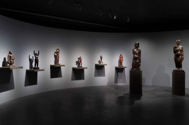 В Пушкинском музее открылась выставка о творчестве скульптора-авангардиста Беатрисы Сандомирской