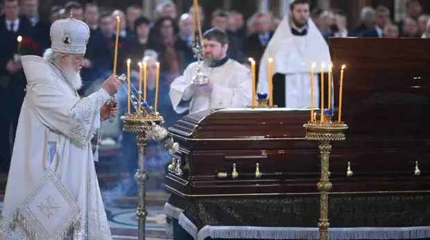 Жириновский и его соколы. Как в Москве простились с бессменным лидером ЛДПР