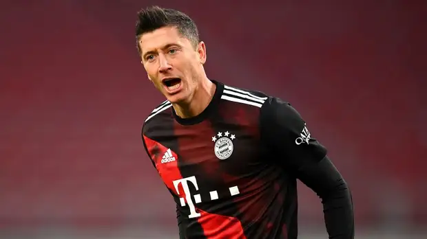 Левандовски расторг контракт с производителем электроники из-за их работы в России