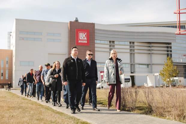 Участники муниципального форума посетили учебный центр ЛУКОЙЛа