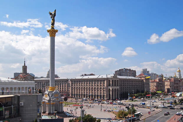 Российский БПЛА атаковал Майдан Незалежности в Киеве: едва не снес стелу