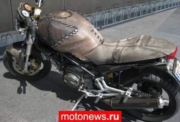 Ducati Monster в ковбойском стиле