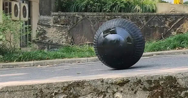 Китайский робот шар.jpg Китайский робот шар.jpg