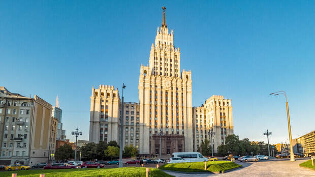 Высотка на Красных воротах – дом-метро, который пришлось «замораживать»