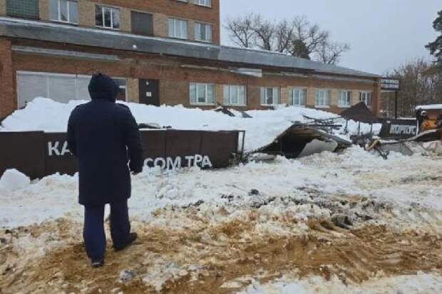 В Котовске обрушение козырька больницы привело к гибели человека — возбуждено уголовное дело