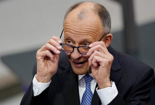 Euronews: решение Евросоюза о кредите Украине стало холодным душем для Мерца