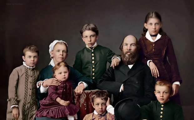 Потомки семьи Владимира Ильича Ленина - кто они и как выглядят