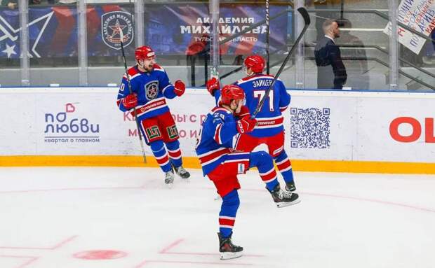 АКМ и иquot;Барсиquot; сравнялись по шайбам во втором периоде в Казани