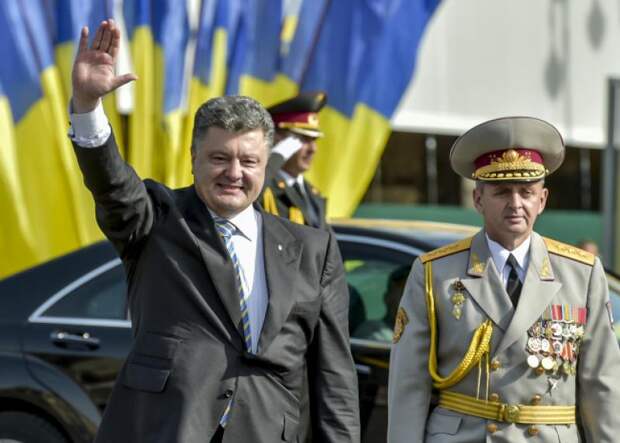 Порошенко внес в Верховную раду законопроект о введении в армии приветствия националистов Порошенко внес в Верховную раду законопроект о введении в армии приветствия националистов