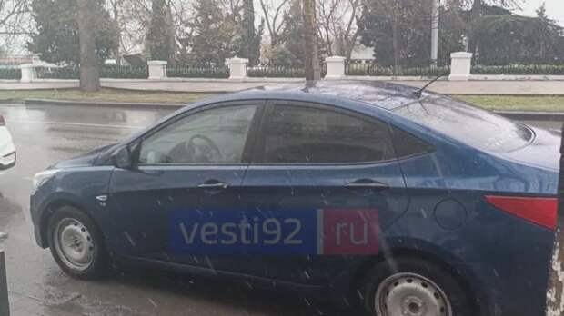 В Севастополе начался снег