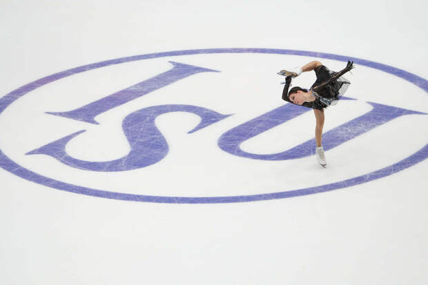 ISU рассмотрит вопрос допуска российских фигуристов к соревнованиям в январе