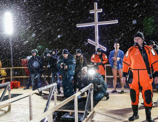 В столице крещенские купания посетили более 190 тысяч человек. Фото: Управление по ЮВАО Департамента ГОЧСиПБ г.Москвы