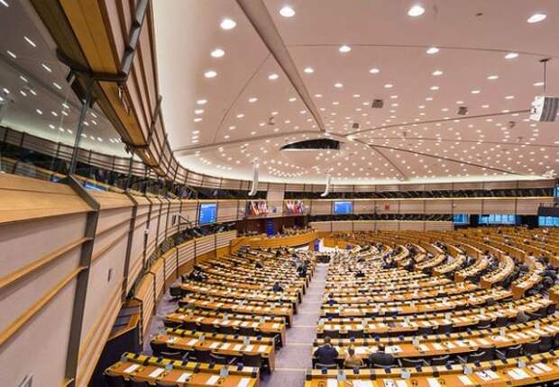 В Европарламенте огласили страны, которые могут выступить за пересмотр санкций против РФ