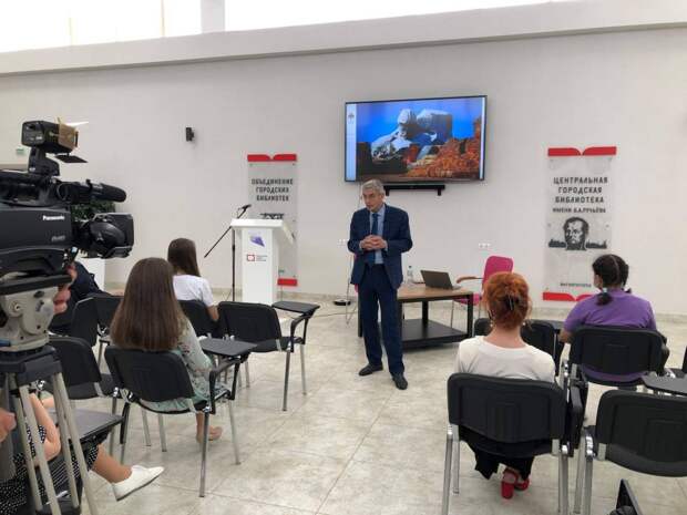 «Показать неразрывную связь»