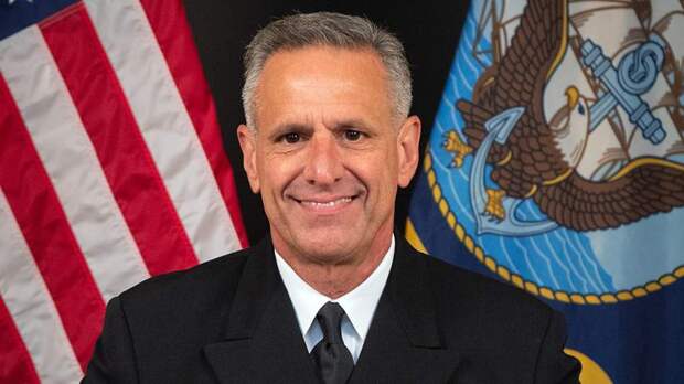 Экс-командующего ВМС США Берка арестовали по обвинению в коррупции