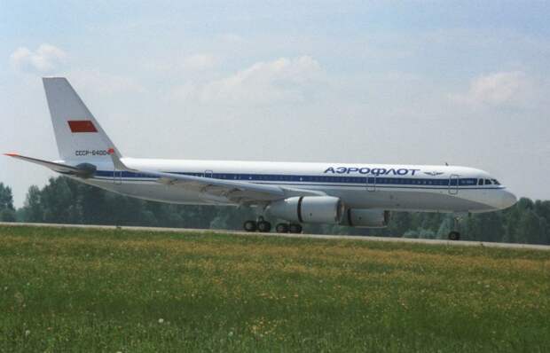 Ту-204