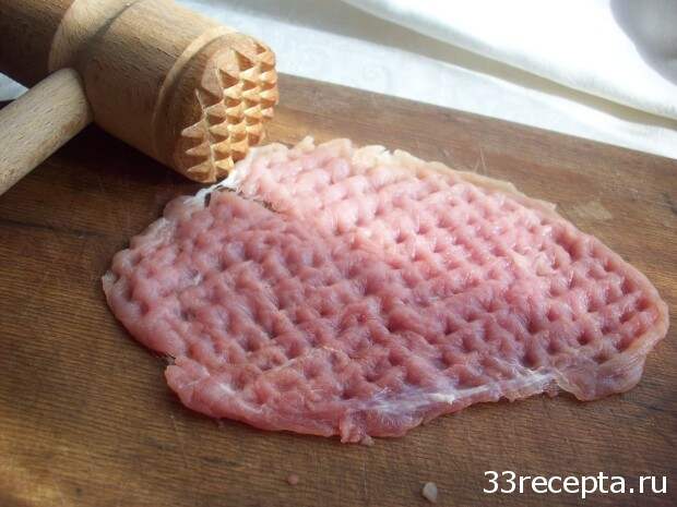 отбиваем мясо