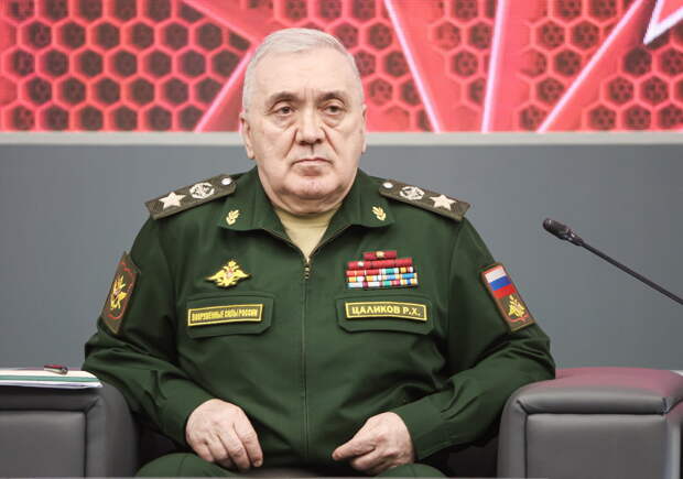 Задержанного экс первого замминистра обороны России нашли на картине в форме НКВД