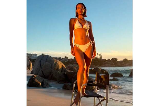 47-летняя знаменитая пианистка порадовала фанатов видео в бикини