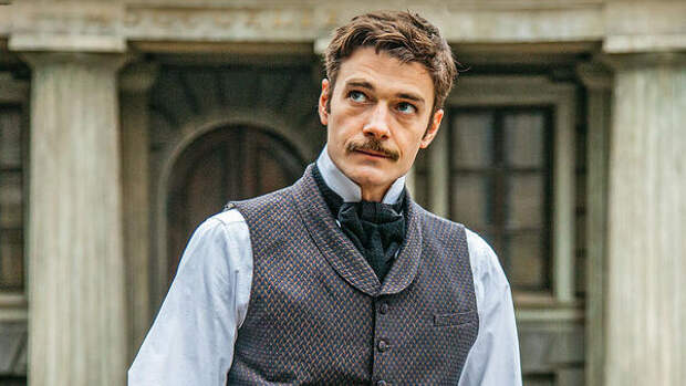 Русский Вронский захватывает мир: Максим Матвеев разбивает сердца иностранок