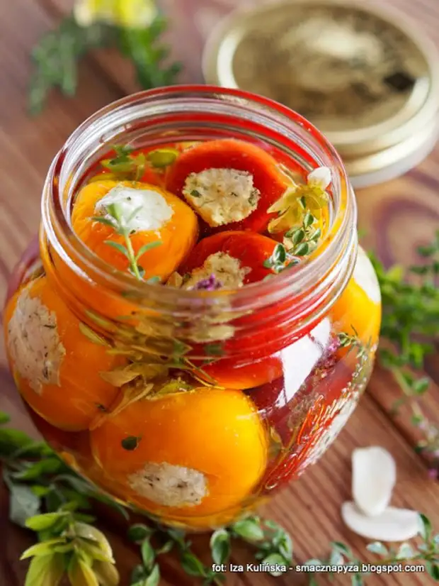 Острый перчик фаршированный фетой  — закуска огонь!