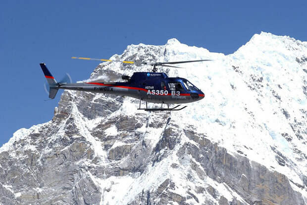 Можно ли посадить вертолет на&nbsp;вершину Эвереста?