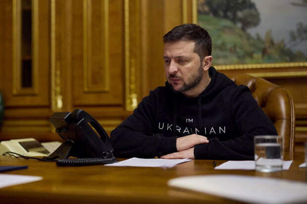 Reuters уточнило, что беседа Зеленского с лидерами Европы пройдет без Трампа