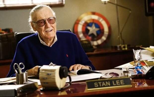 Создатель героев и комиксов Marvel Стэн Ли скончался в США