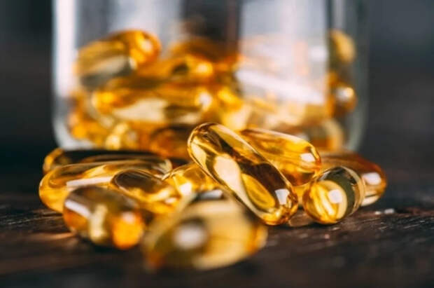 Врачи назвали 4 симптома, при которых нужно прекратить прием витамина D