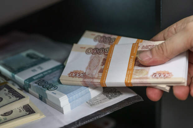 Бывший замглавы Онежского района обвиняется в мошенничестве более 5 млн рублей