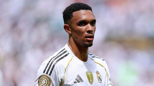 СМИ: Карвахаль жестом высмеял игру Трента во время матча «Реала»