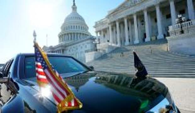 США толкают мир к пропасти при поддержке предателей из России