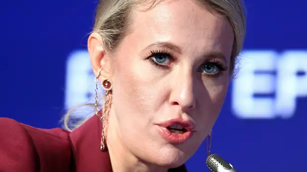 Ксения Собчак объяснила, почему не хранит сбережения в российских рублях