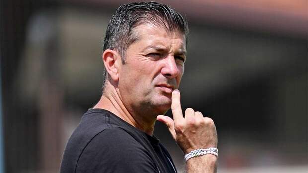 Семья тренера «Рубина» Артиги не может покинуть Дубай: «Сейчас они изолированы»