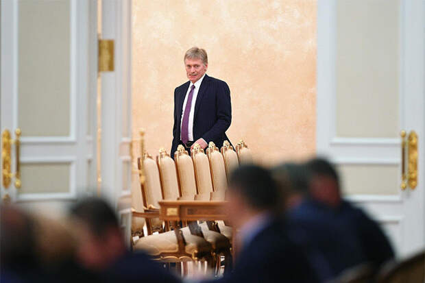 Сергей Шнуров — на заявление Пескова о бутылке со следами «Новичка»