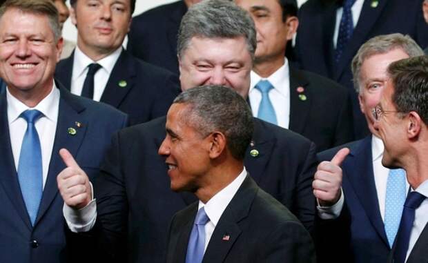 Петр Порошенко и Барак Обама среди других участников международной встречи на высшем уровне Фото: REUTERS
