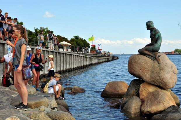 Скульптура, от которой ожидают слишком много. /Фото: tourism.interfax.ru