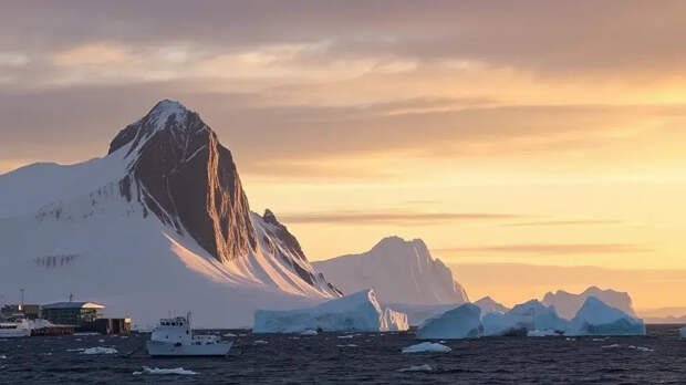 Шторм в самом опасном проливе мира: Барановская не может покинуть Антарктиду